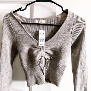La Hearts Women’s Long Sleeve Gray Knit Crop Sweater - Size Small